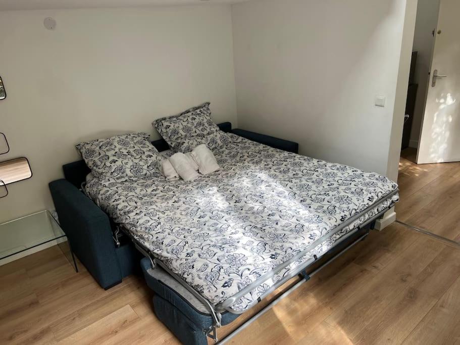 Apartment : Charmant 2 Pieces Au Calme