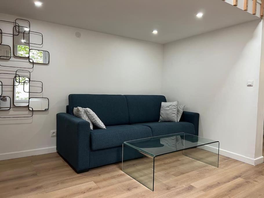 : Charmant 2 Pieces Au Calme Apartment Paris