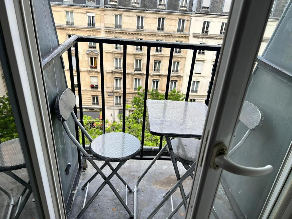 Apartment Studio Meuble Place De La Nation *