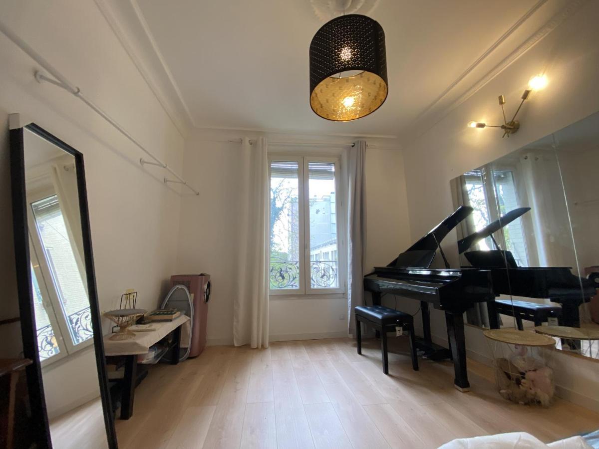 Paris: Agreable D'un Grand Createur * Paris