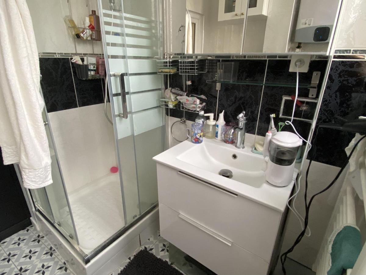 Paris: Agreable D'un Grand Createur Paris