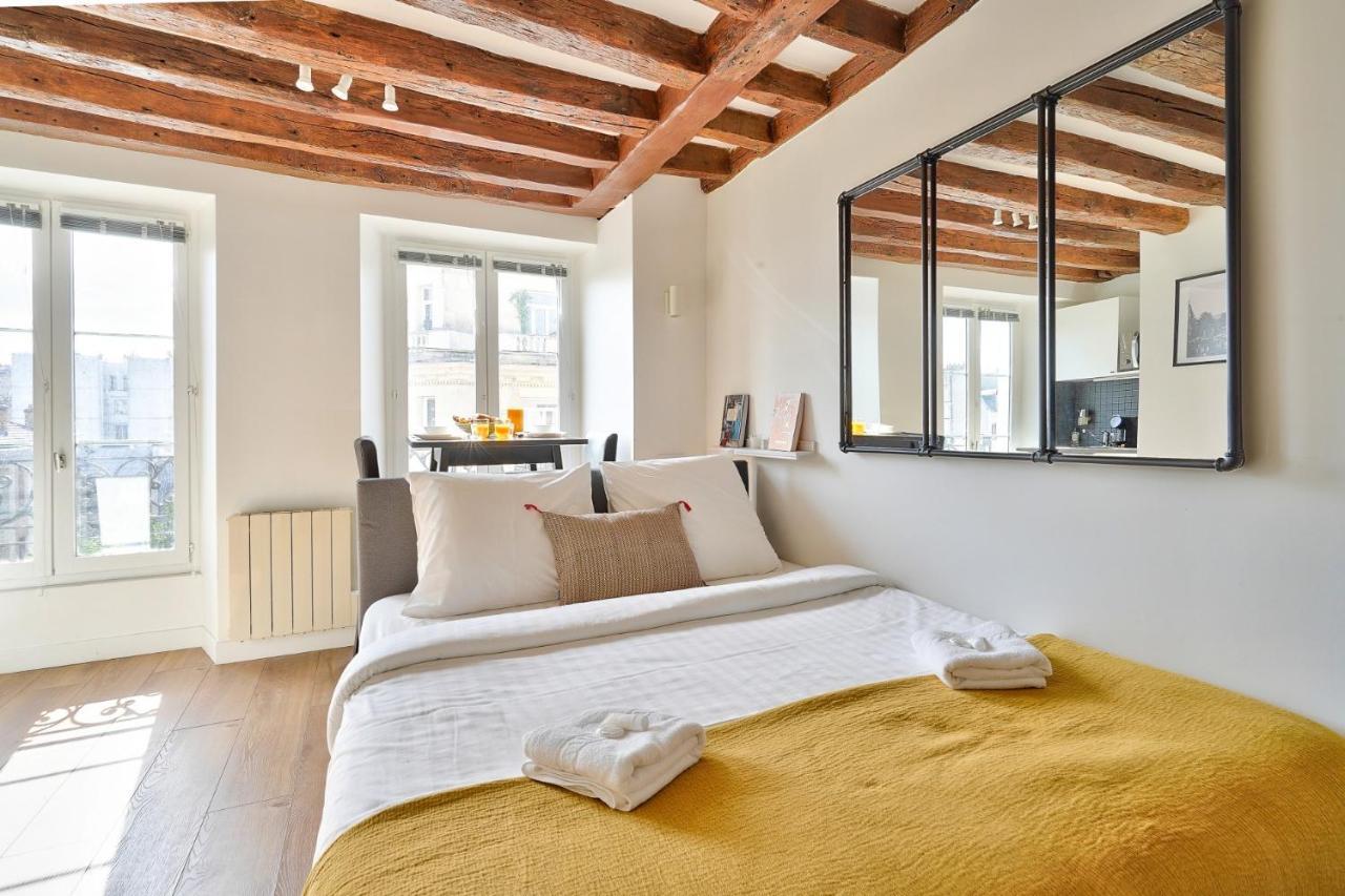 Apartment Cosy And New In The Heart Of *