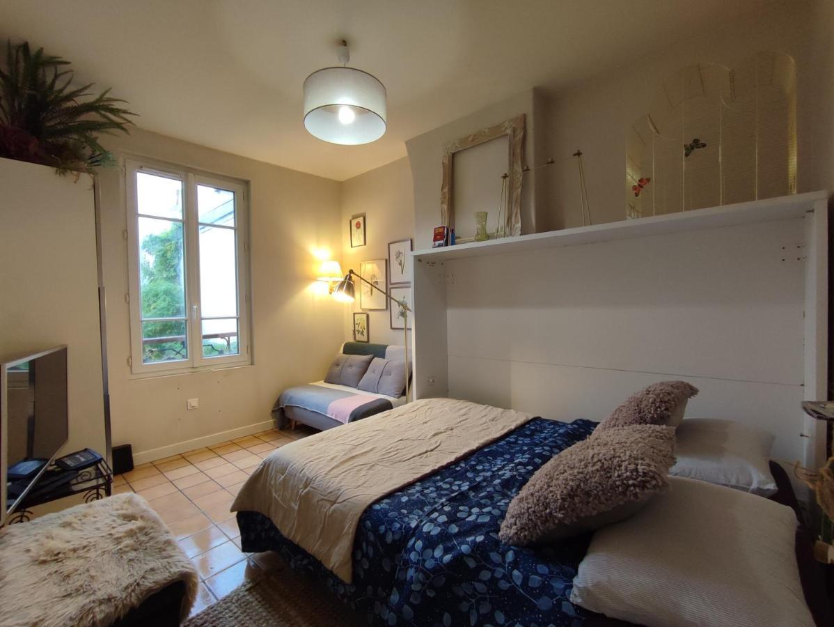 Authentic House Small, Bright And Calm * Paris
