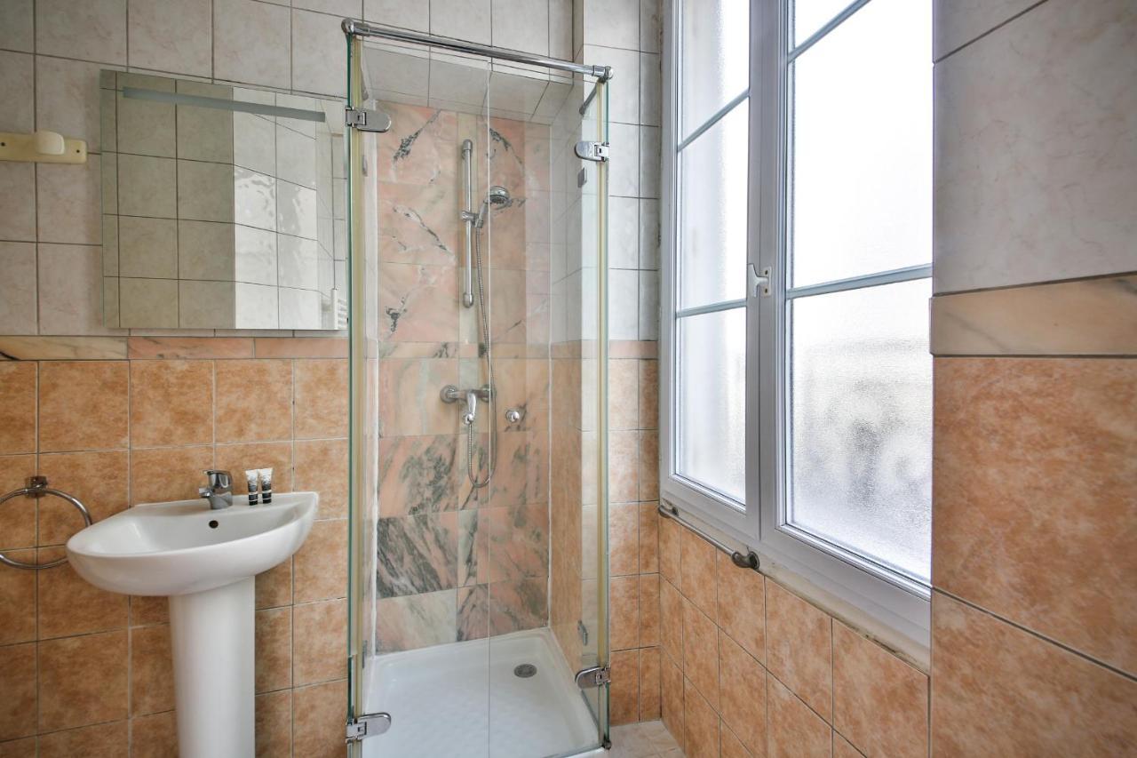 11#appartement 4pers#sevres-lecourbe#necker * Paris