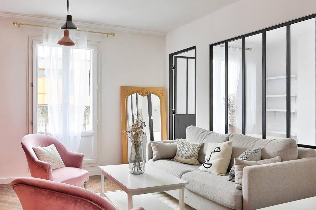 Superb 1br Flat With Balcony 2min From The Metro Station *