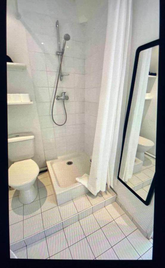 Cute One Bedroom In Le Marais Apartamento