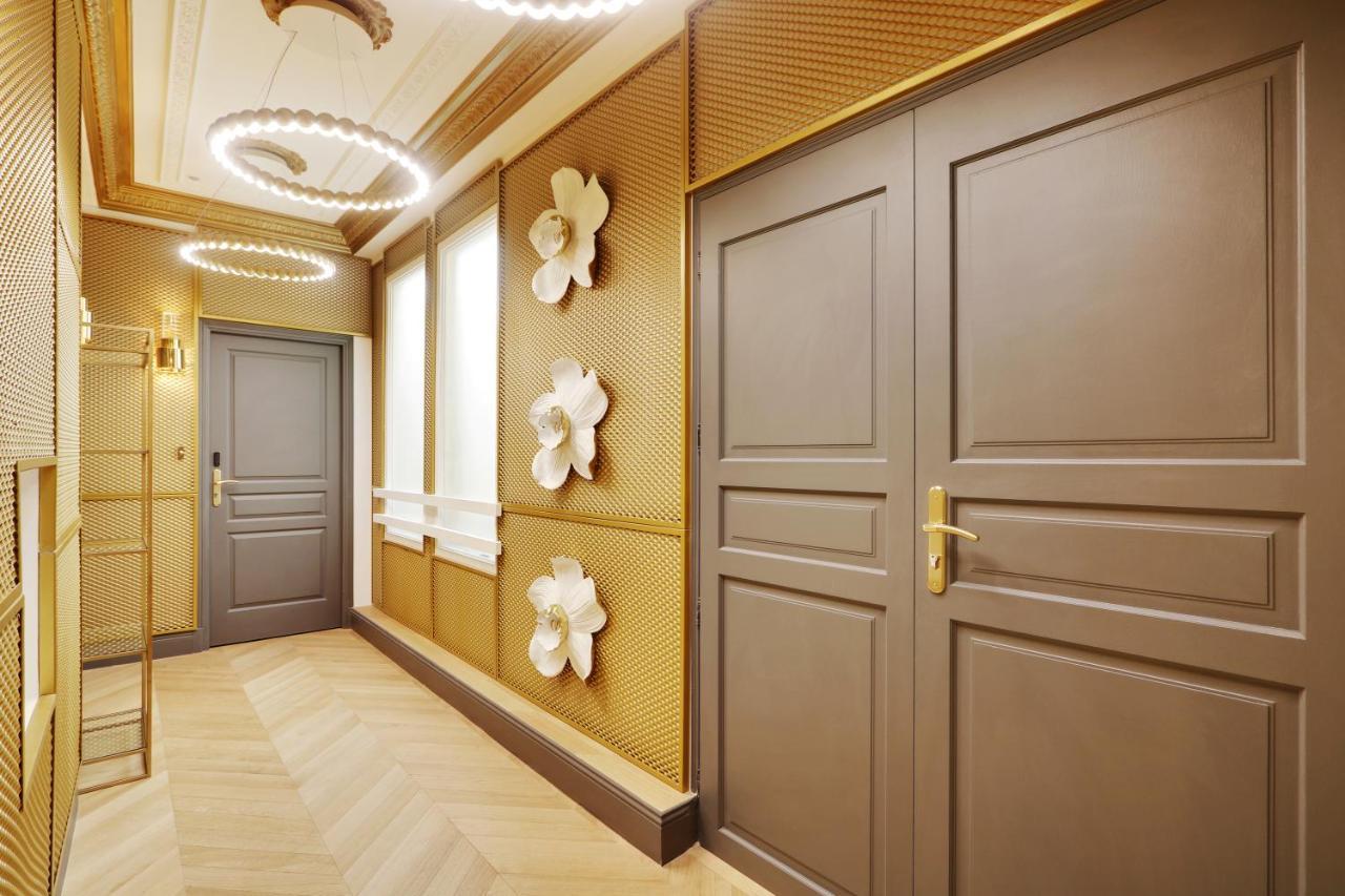 Pick A Flat's In Champs Elysees - Rue Du Colisee Apartment