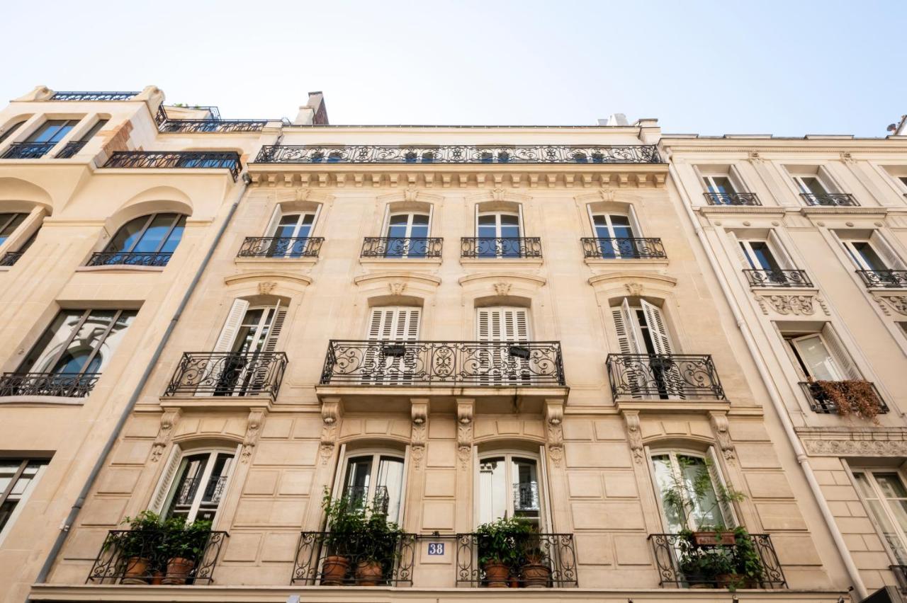 Apartment Pick A Flat's In Champs Elysees - Rue Du Colisee Paris