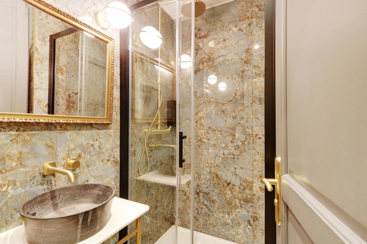 Pick A Flat's In Champs Elysees - Rue Du Colisee *