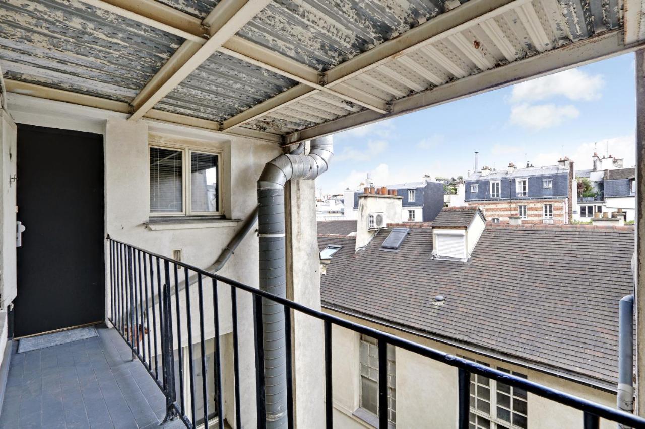 Pick A Flat's In Le Marais - Rue Saint Merri * Paris