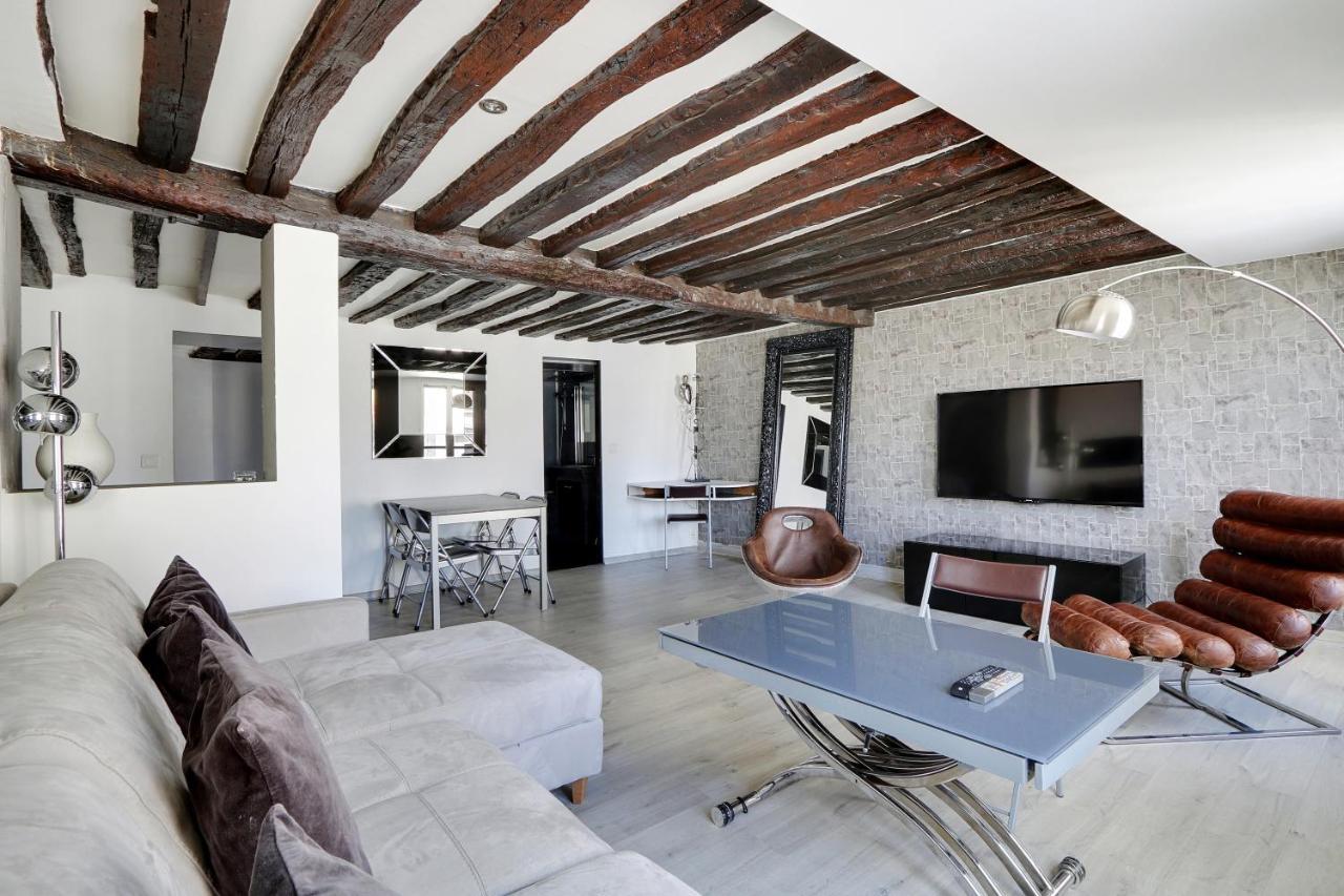 Pick A Flat's In Le Marais - Rue Saint Merri