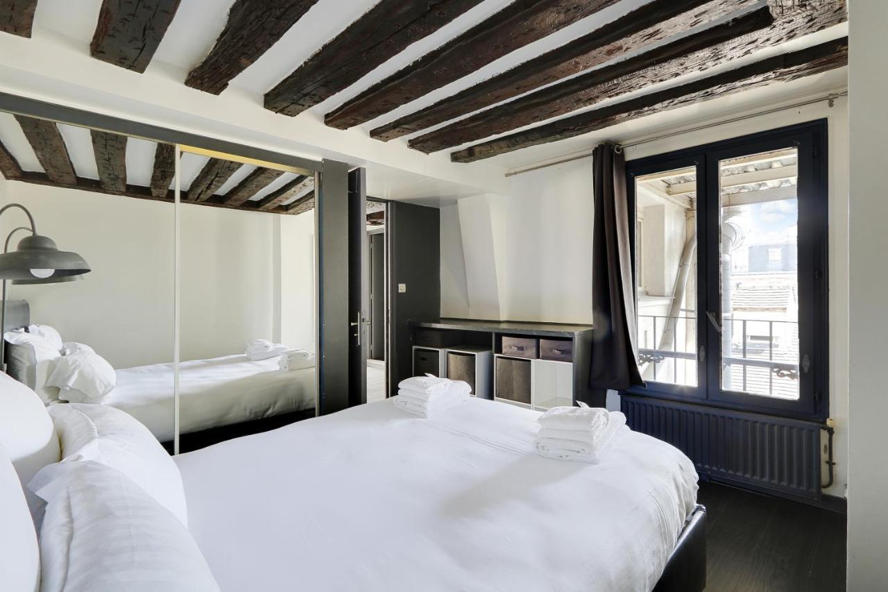 Pick A Flat's In Le Marais - Rue Saint Merri * Paris