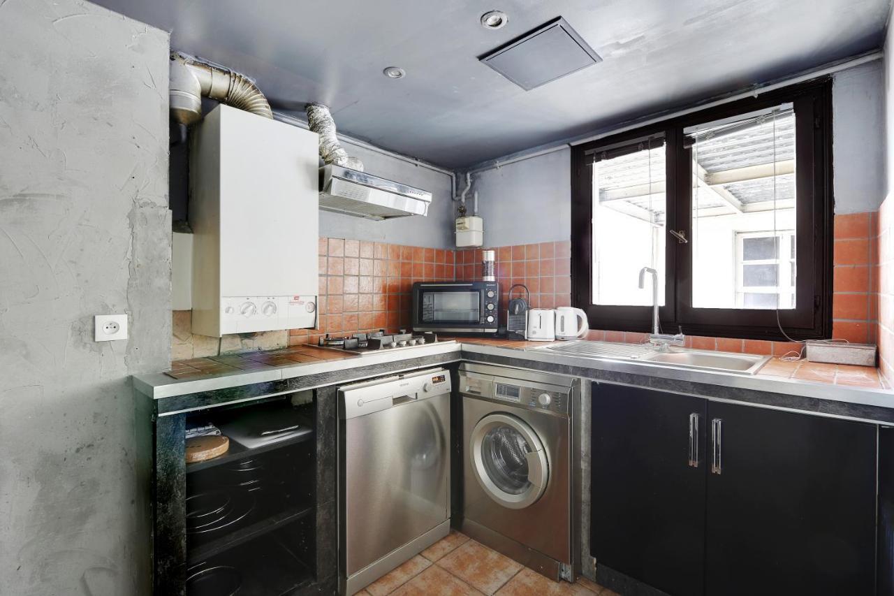 Pick A Flat's In Le Marais - Rue Saint Merri Apartment Paris