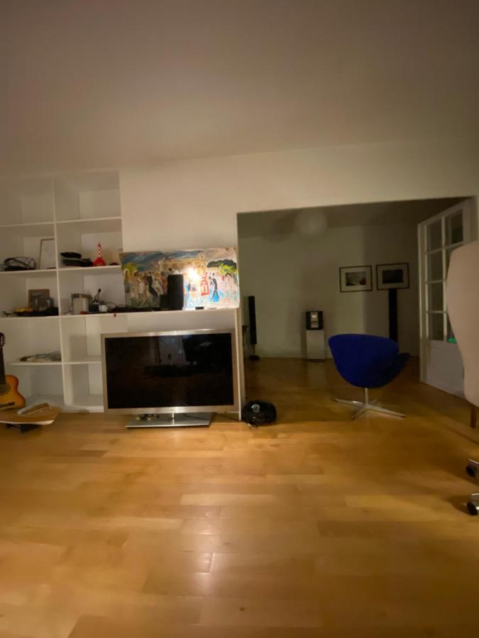 White Queen Guest house *