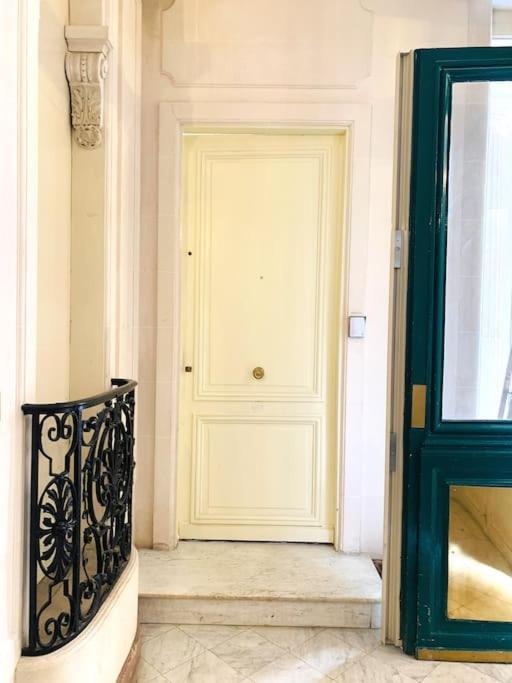 Appartement 2 Bedrooms - Centre - Champs Elysees Paris