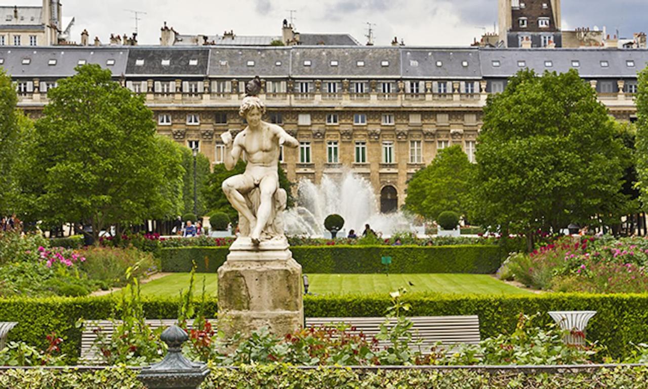 Arc De Triomphe - Champs Elysees Studio * Paris