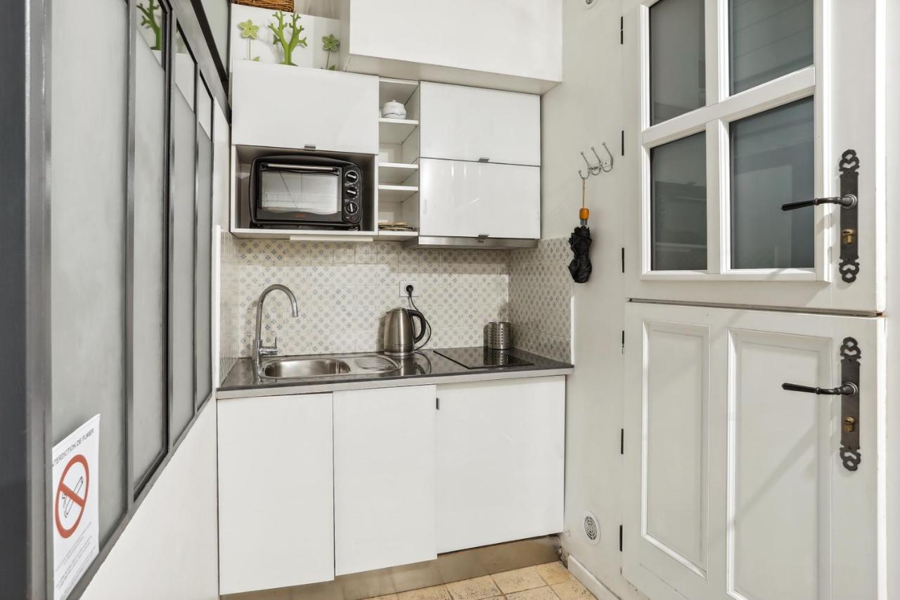 Atelier D'artiste 3 Personnes Quartier St Placide By Weekome Apartment Paris