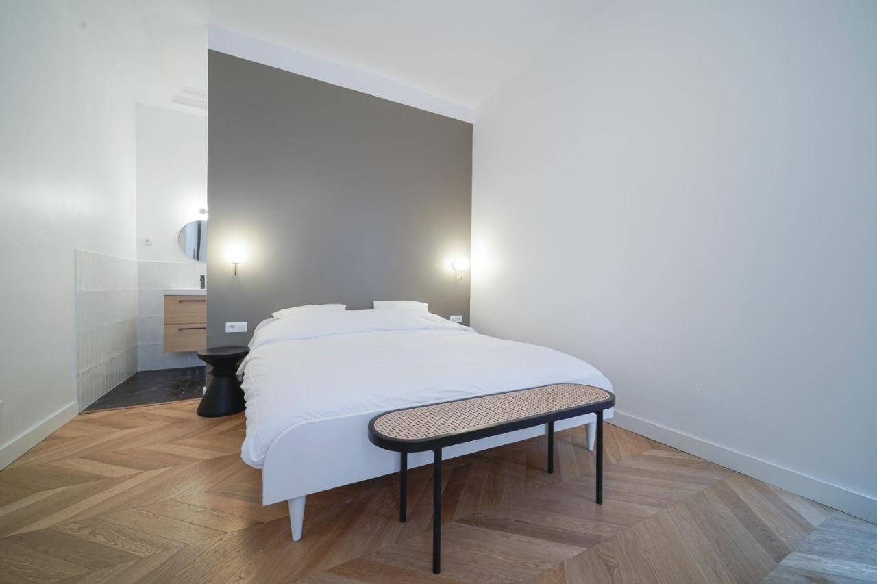 Apartment Parisuites Grands Boulevards Design Folies Bergeres Paris