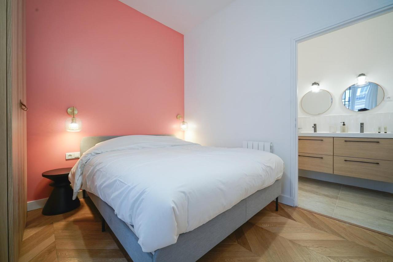 Parisuites Grands Boulevards Design Folies Bergeres Apartment