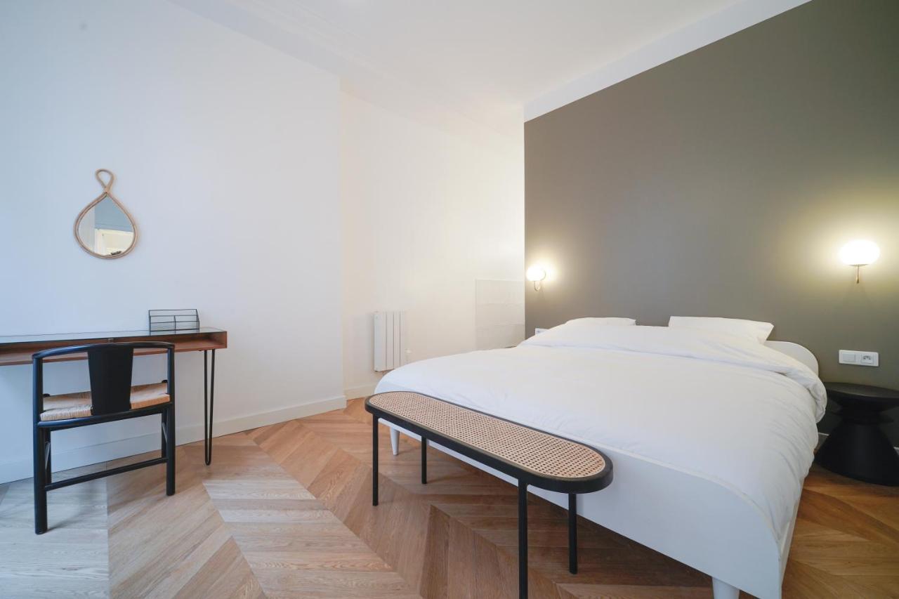 Apartment Parisuites Grands Boulevards Design Folies Bergeres *