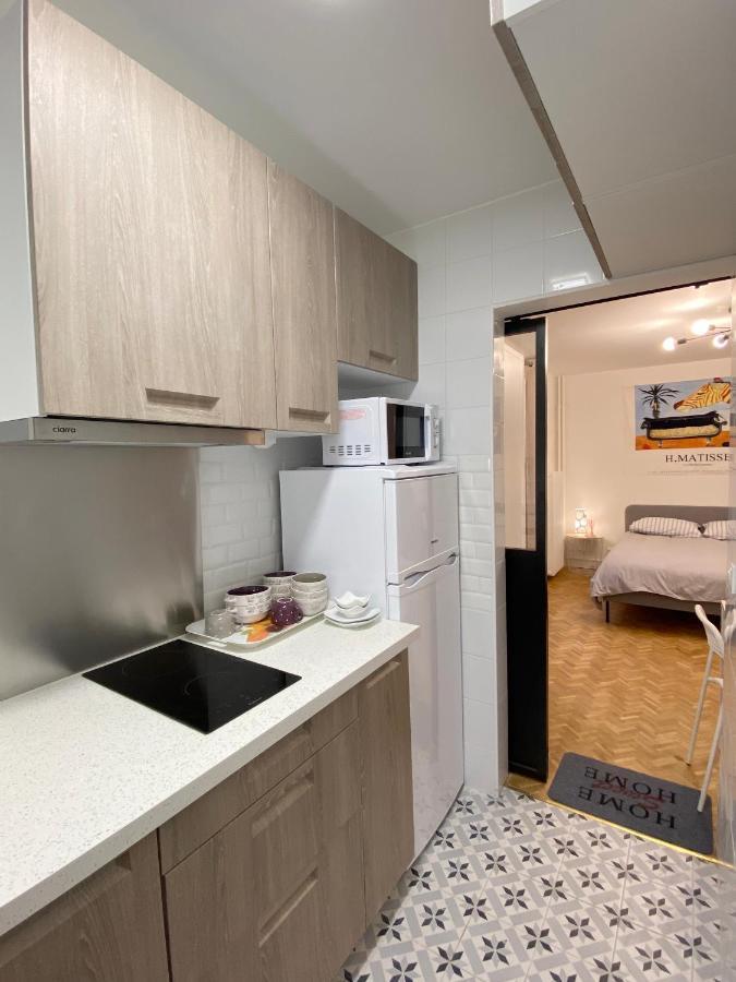 Apartment Paris: Agreable Chambre D'un Grand Artiste Paris