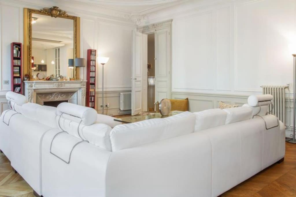 Arc De Triomphe - Luxury With A Sense Of * Paris