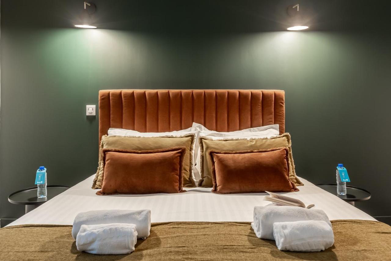 Apartment Sweet - Troyon