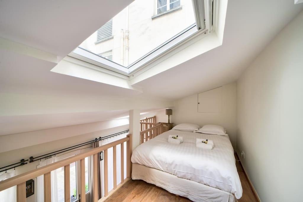 Superbe Maisonnette Neuve Au Coeur De Paris