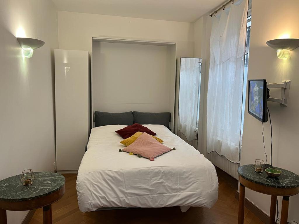 Apartment Studio De Charme De Verneuil Paris
