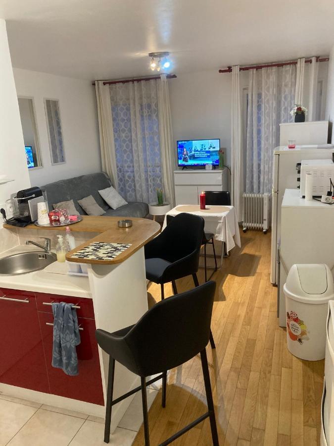 Studio Calme Et éclairé Proche De Nation A * Paris
