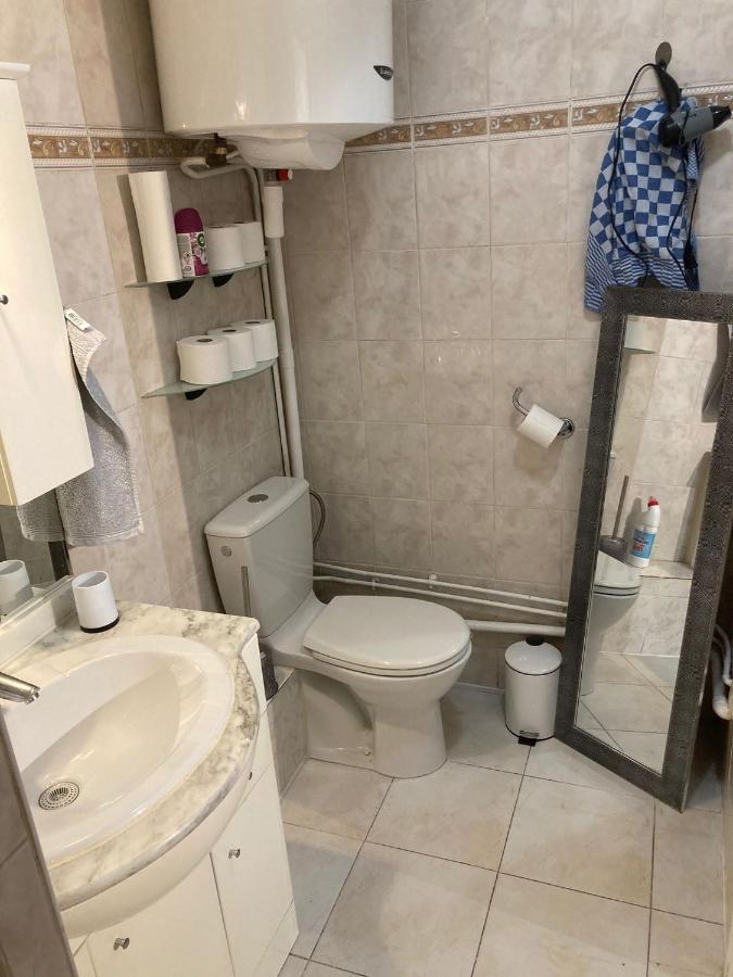 Studio Calme Et éclairé Proche De Nation A Appartement Paris