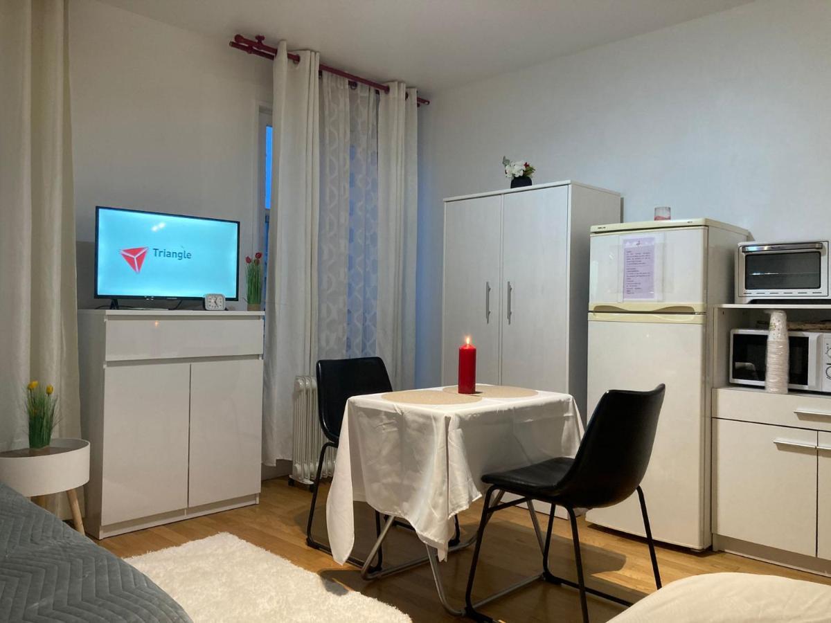 Studio Calme Et éclairé Proche De Nation A * Paris
