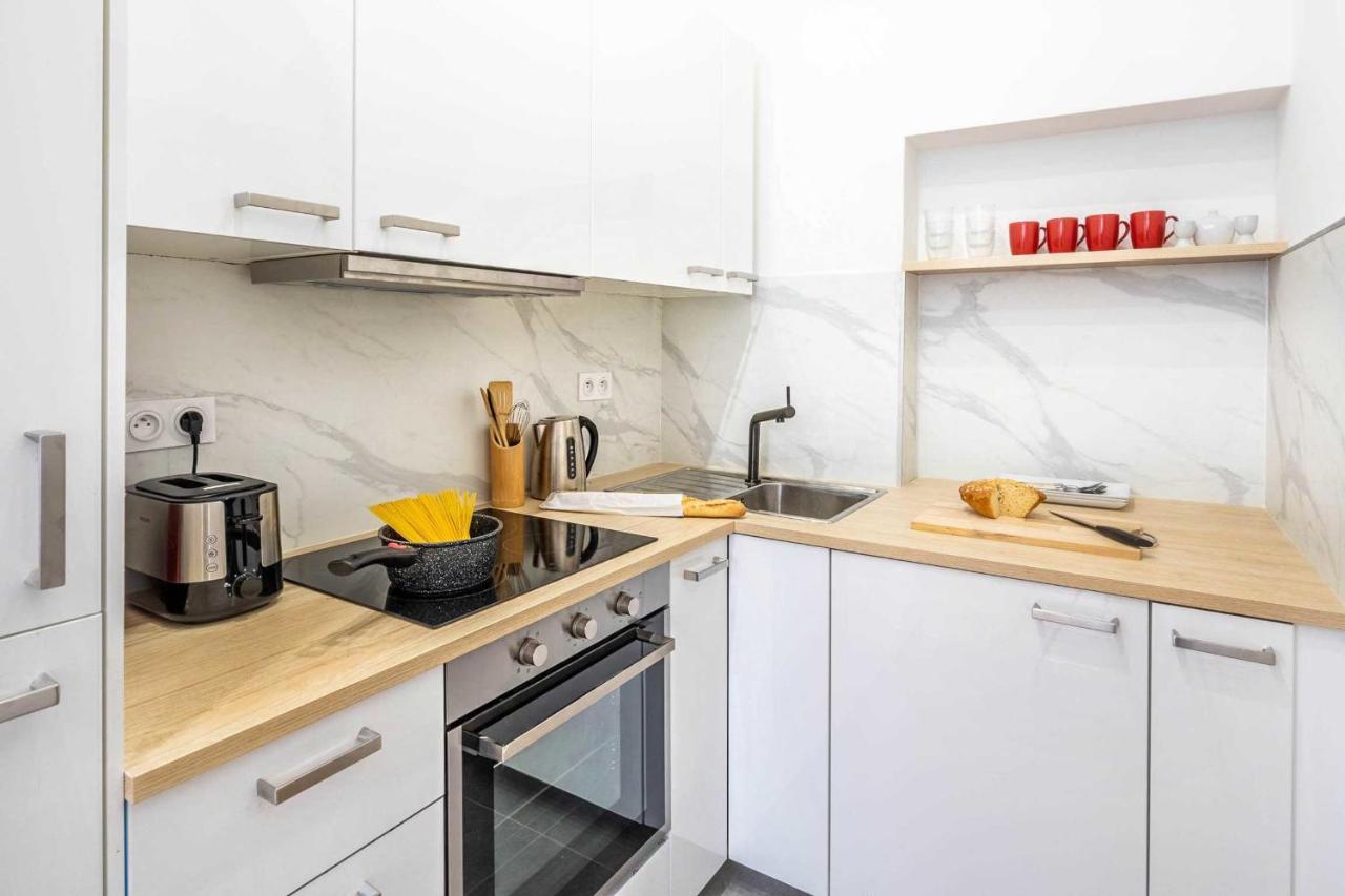 Charming In The Heart Of Belleville Apartment Paris