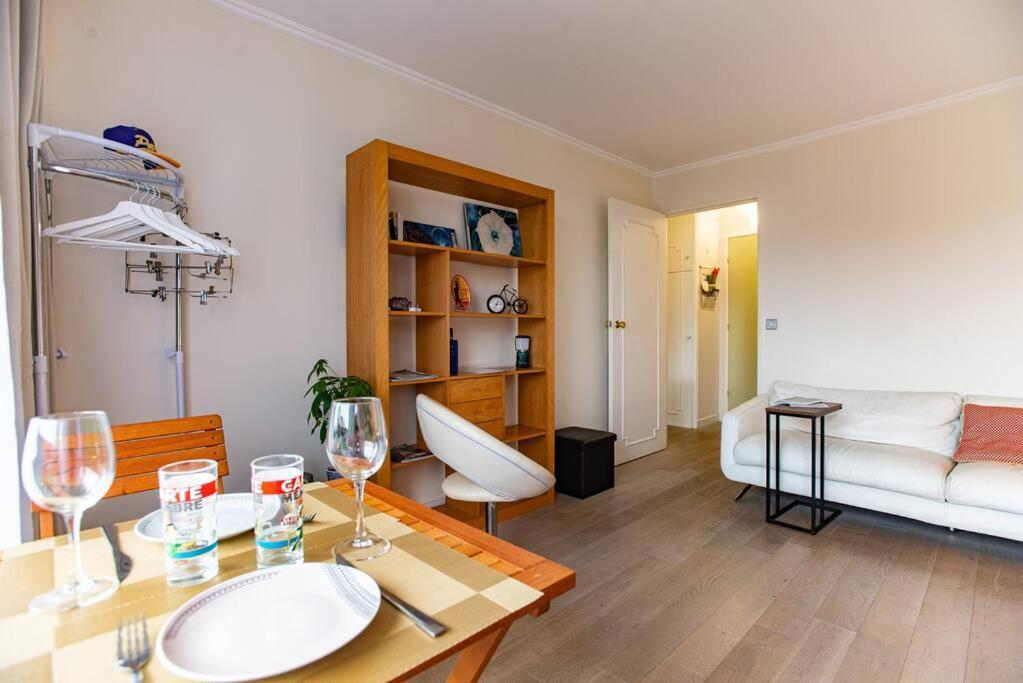 With Balcony Apartment *