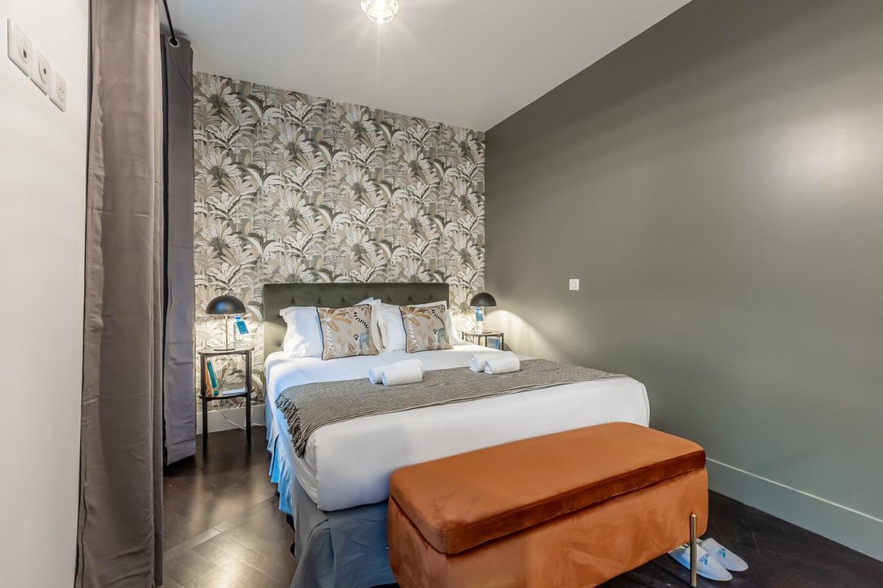 Apartment Sweet - Troyon