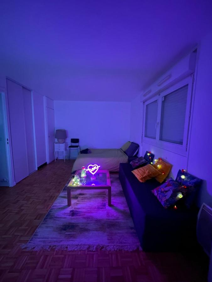 Apartment Netflix And Cosy Romantic Paris