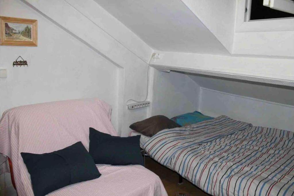 Appartement Agreable Studio Au Coeur De 14 Eme Arrondissement *
