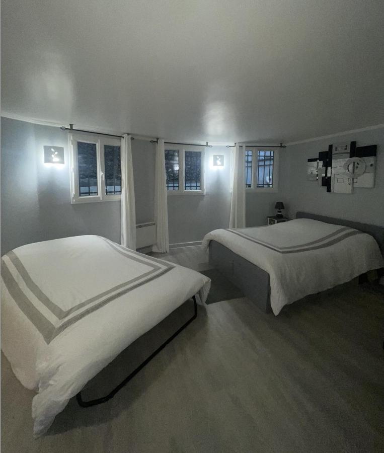 Beau Meuble 2min Du Moulin Rouge Apartment Paris