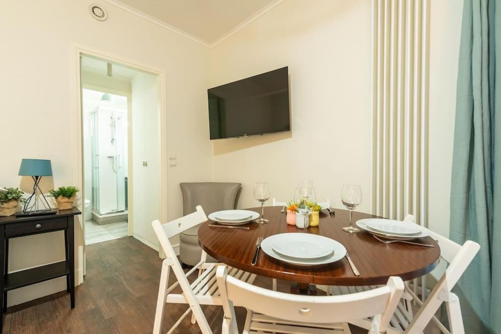 Proche Champs Elysees Apartamento