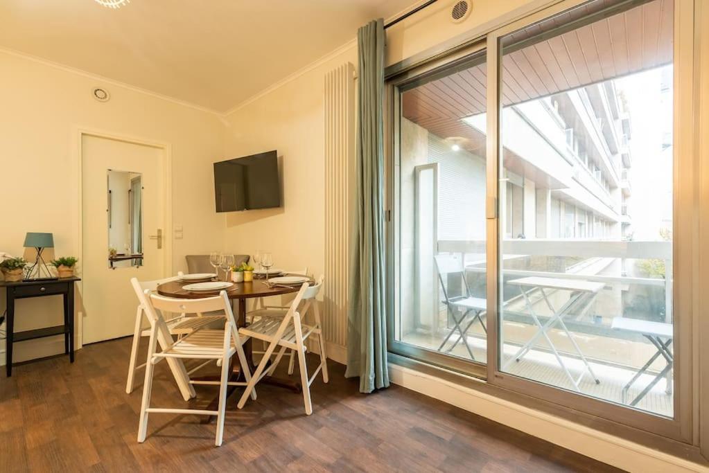 Proche Champs Elysees Apartamento *