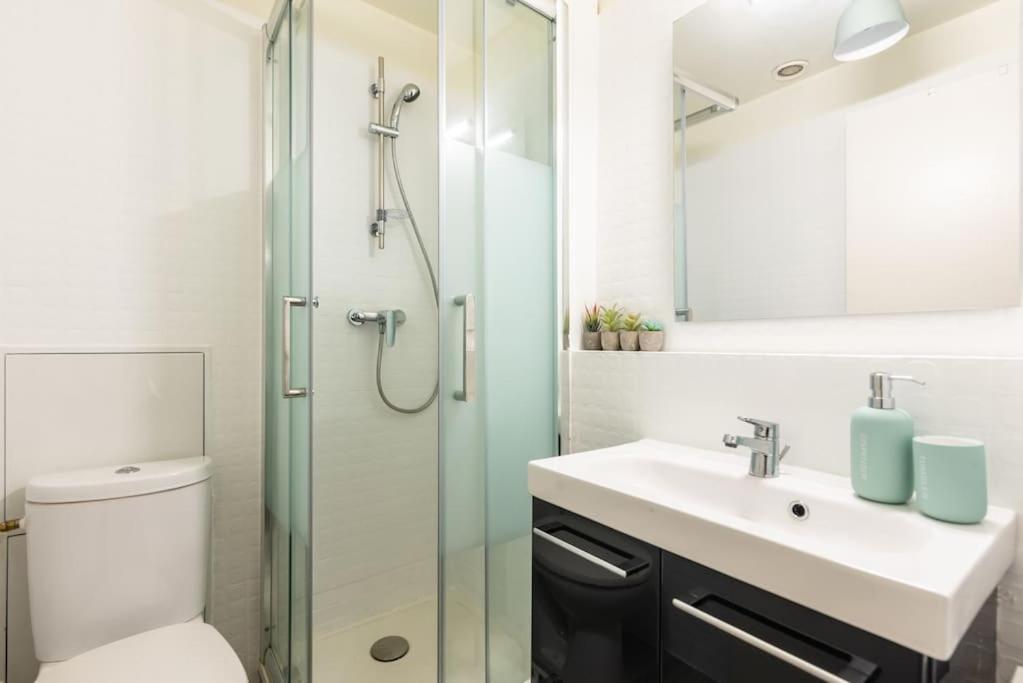 Proche Champs Elysees Apartamento *