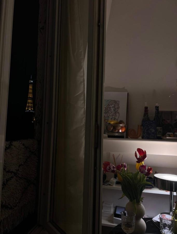 Magnifique Vue Sur La Tour Eiffel Apartment *