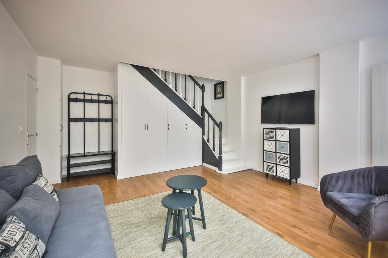 Apartment 2.luxueux Duplex 6/8pers/full Equipped/republique