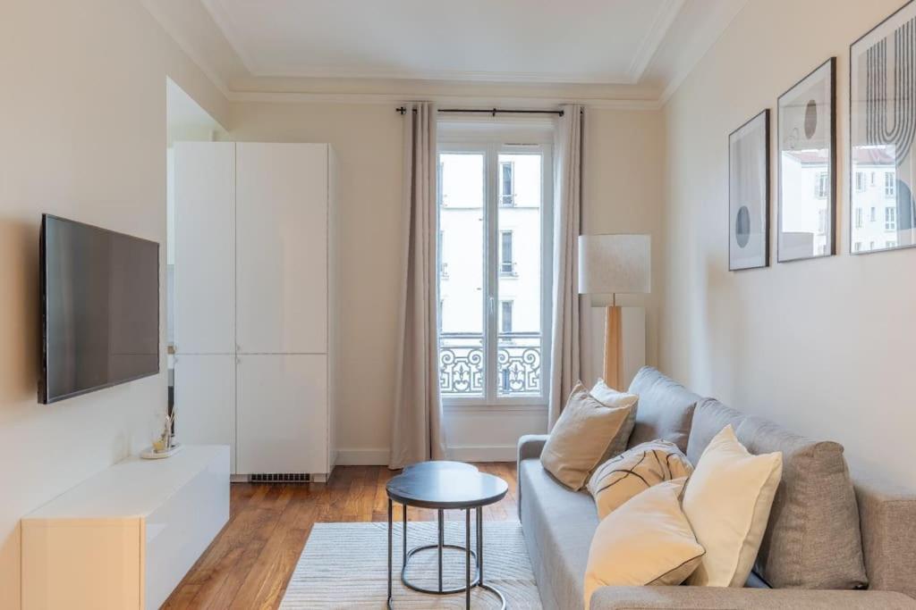 Cosy & Modern Flat In 14 Apartamento