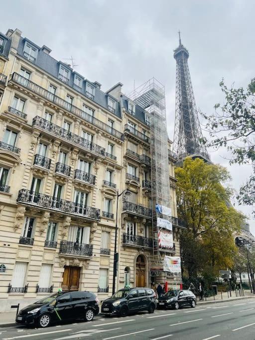 Apartment Au Pied De La Tour Eiffel *