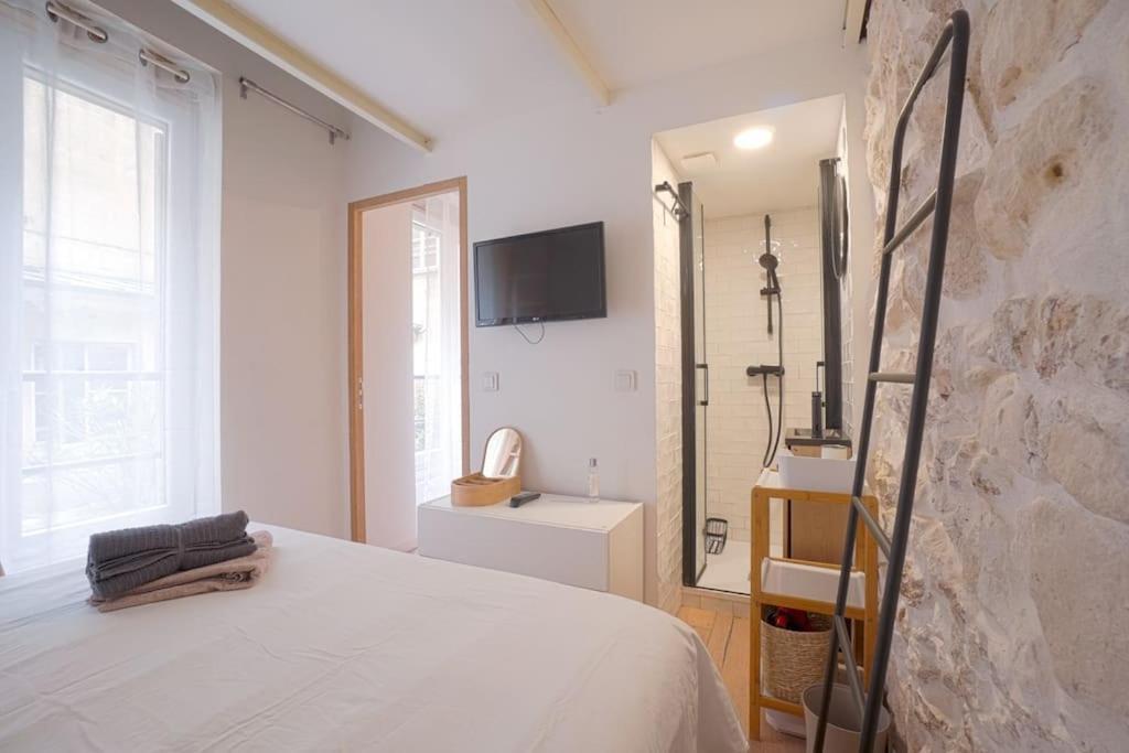 Appartement De Charme - Batignoles - 17eme *