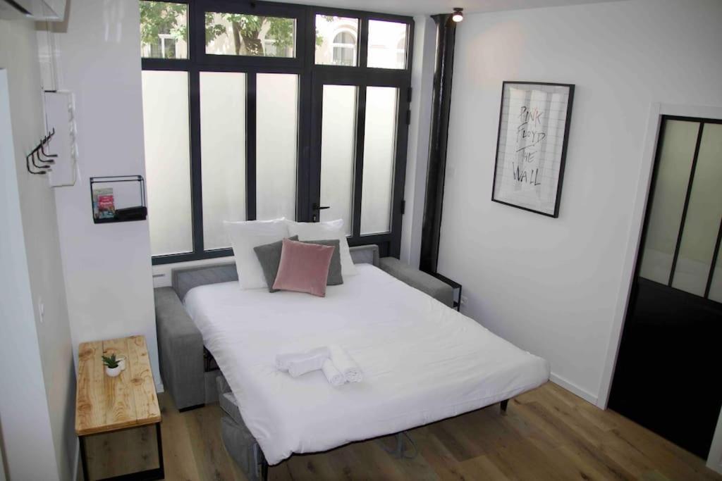 Appartement Another Brick In The In Sleeps 9 Paris