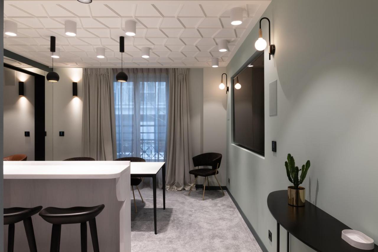 Appartement Splendide De 50m2 -montmartre *