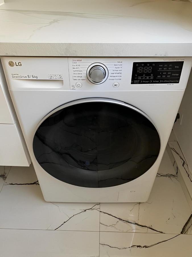 Upscale 80m2 2 Bedroom Near Champs Elysees Apartamento
