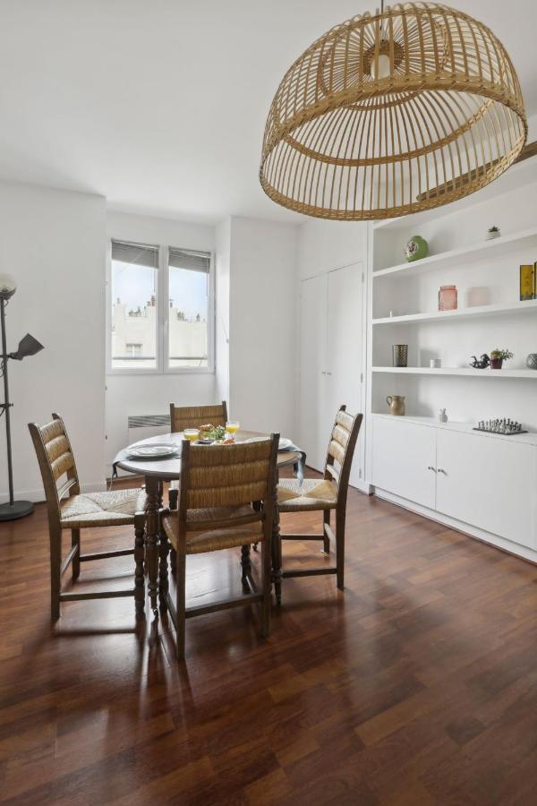 Le Marais - Place Des Vosges Studio Apartment *